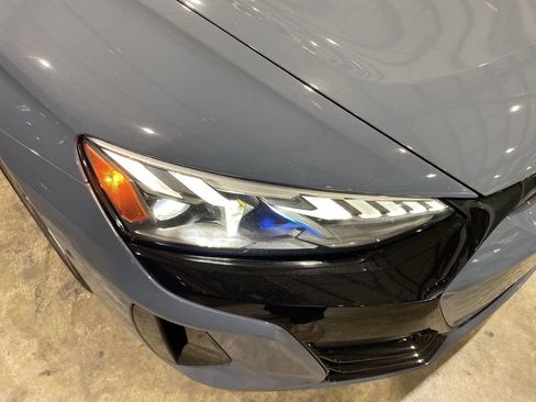 Used 2022 Audi e-tron GT Prestige image 19