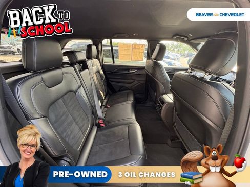 Used 2025 Jeep Grand Cherokee Altitude AWD/4WD image 23