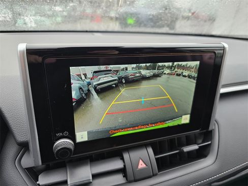 New 2025 Toyota RAV4 LE image 30