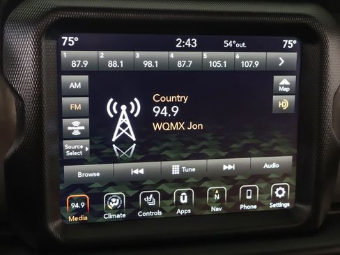 Used 2022 Jeep Wrangler Unlimited Sahara w/ Cold Weather Group AWD/4WD image 42