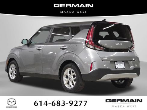 Used 2024 Kia Soul LX w/ Option Group 015 FWD image 12
