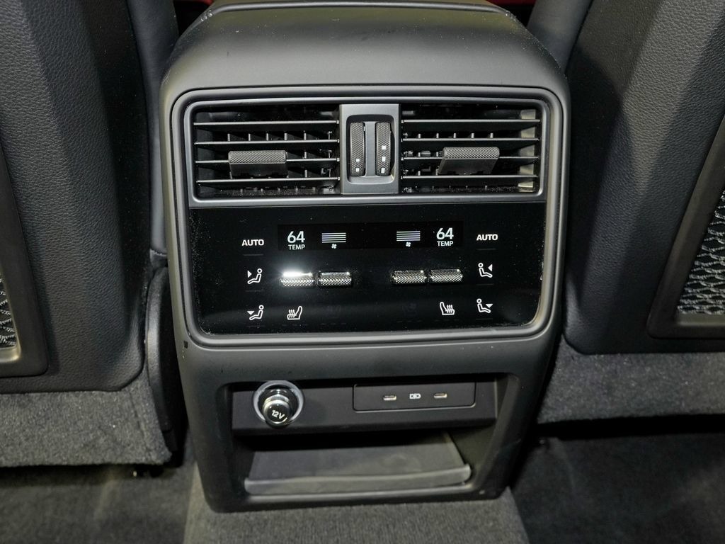 Certified 2024 Porsche Cayenne S AWD/4WD image 40
