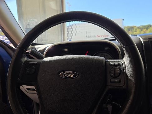 Used 2010 Ford Explorer Sport Trac Limited image 30