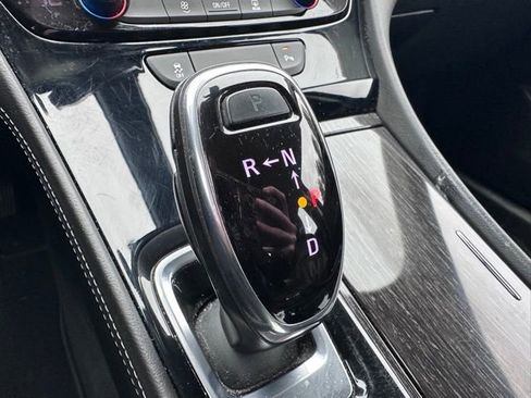 Used 2019 Buick LaCrosse Essence AWD/4WD image 17