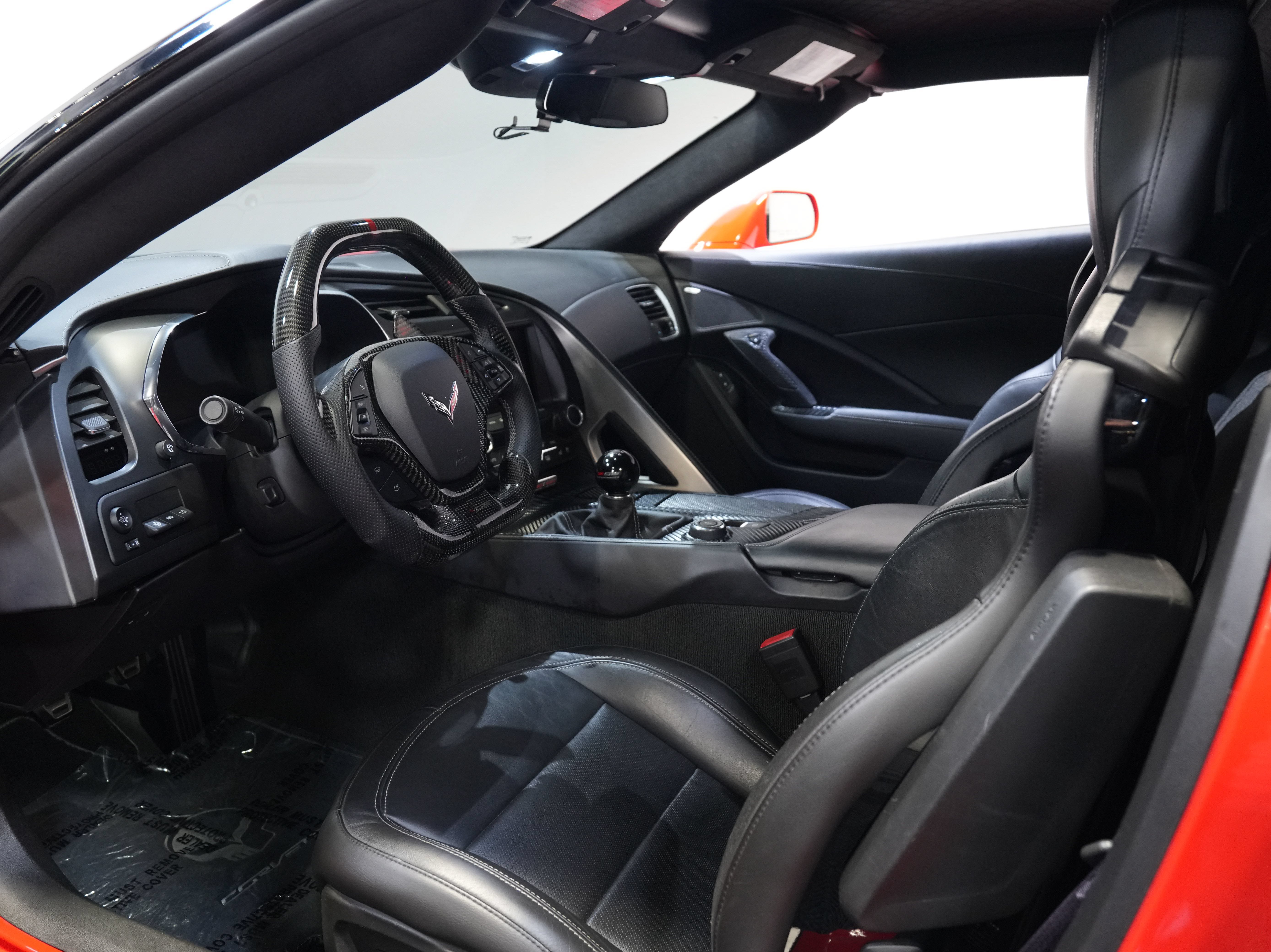 Used 2015 Chevrolet Corvette Z06 w/ 3LZ Preferred Equipment Group RWD image 30