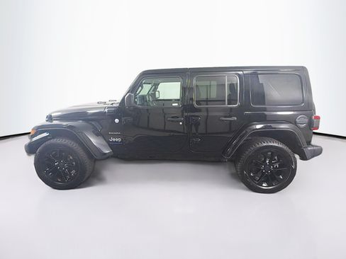 Used 2024 Jeep Wrangler Unlimited Sahara AWD/4WD image 4