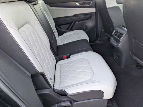 Used 2024 Volkswagen Atlas Cross Sport SEL Premium R-Line AWD/4WD image 20