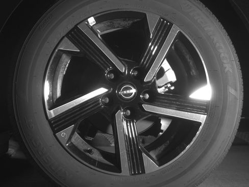 Used 2025 Nissan Sentra SV image 14