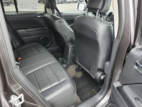 Used 2016 Jeep Patriot High Altitude image 24