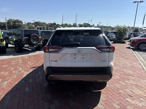 Used 2020 Toyota RAV4 Limited FWD image 35