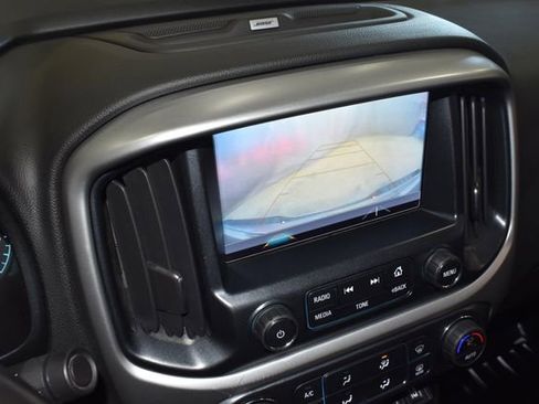 Used 2018 Chevrolet Colorado LT w/ Luxury Package, Chrome AWD/4WD image 17