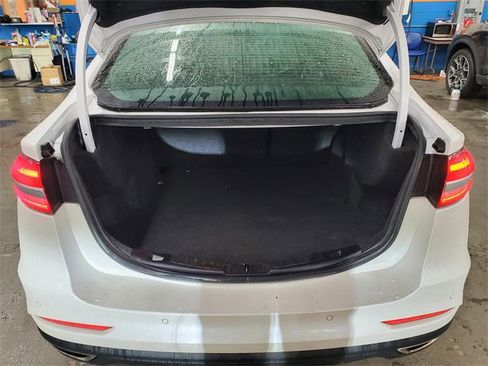 Used 2020 Ford Fusion SE image 26