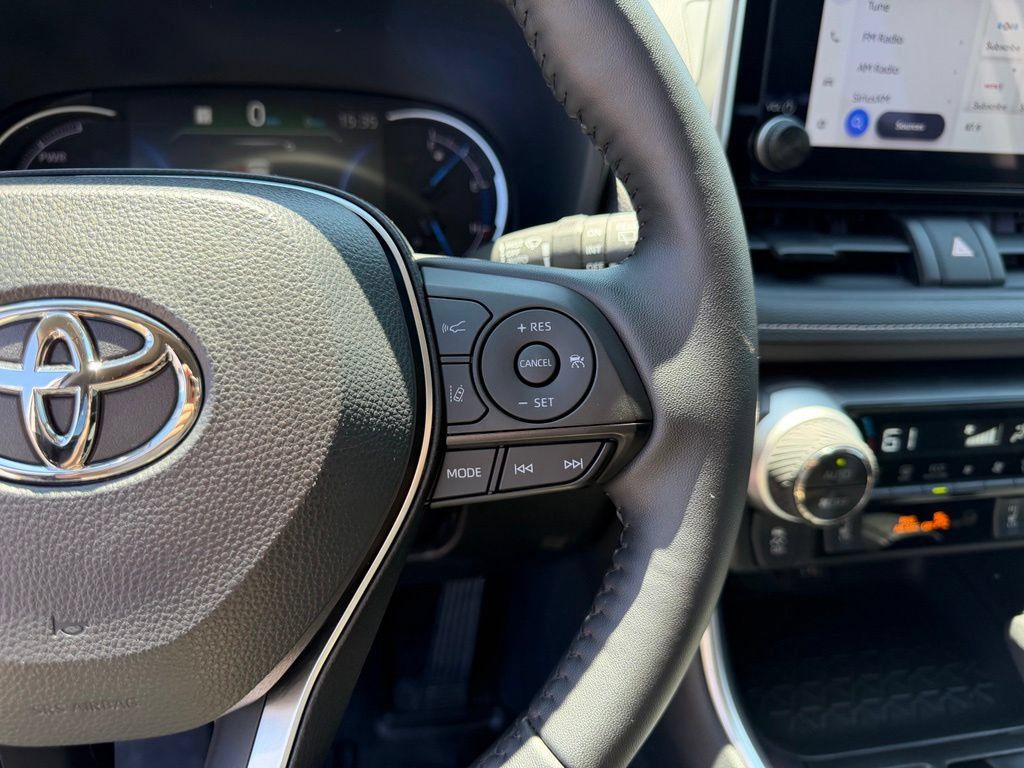 Used 2025 Toyota RAV4 XLE w/ Convenience Package AWD/4WD image 17