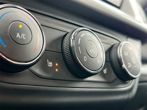 Used 2025 Chevrolet Trax RS w/ Driver Confidence Package image 20