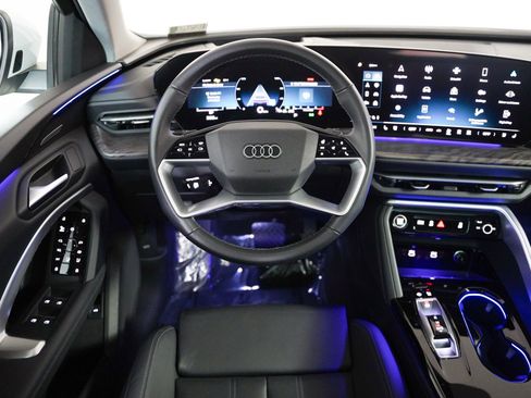 Certified 2025 Audi Q5 Premium Plus w/ Premium Plus image 15