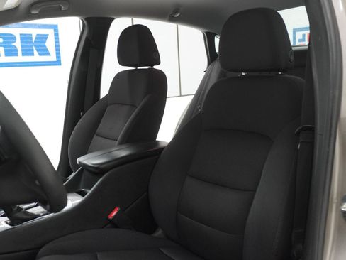 Used 2023 Chevrolet Malibu LT FWD image 6