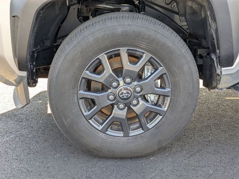 Used 2025 Toyota 4Runner SR5 image 11