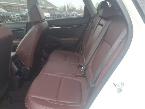 Used 2023 Kia Seltos SX w/ SX Sunroof Package image 9