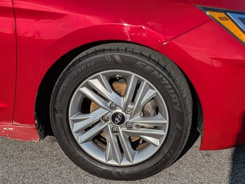 Used 2020 Hyundai Elantra SEL image 10