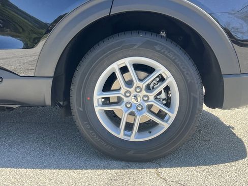 New 2026 Ford Explorer Active image 26