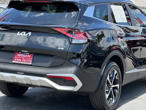 Used 2023 Kia Sportage EX AWD/4WD image 8