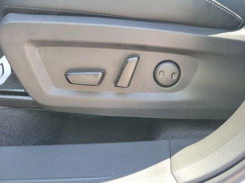 Certified 2025 Nissan Murano SL image 18