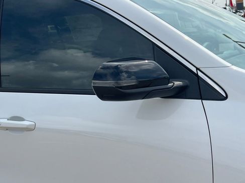 New 2026 Chevrolet Traverse LT FWD image 8
