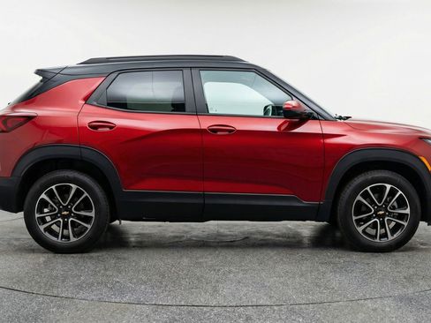 Used 2025 Chevrolet TrailBlazer LT FWD image 11