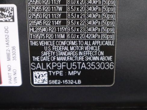 New 2026 Land Rover Range Rover SE image 33