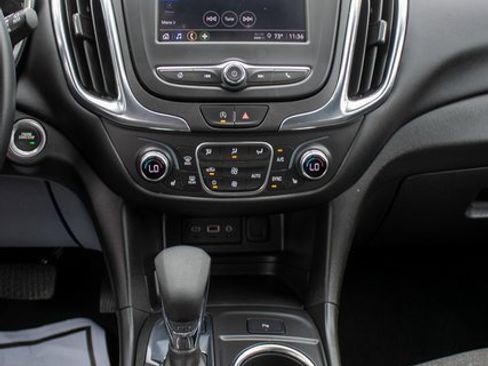 Used 2024 Chevrolet Equinox LT image 16