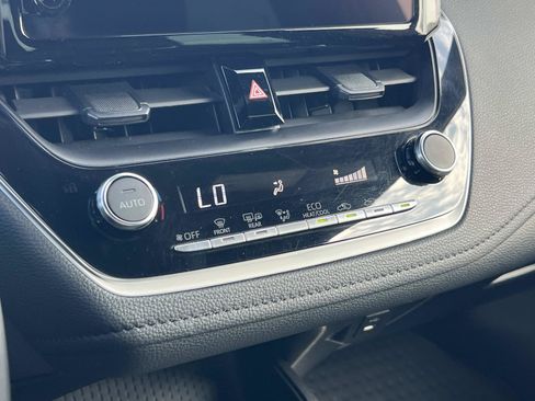Used 2024 Toyota Corolla SE FWD image 15