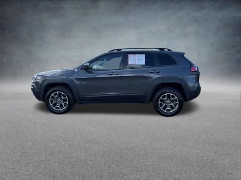 Used 2022 Jeep Cherokee Trailhawk w/ Trailer Tow Group AWD/4WD image 2