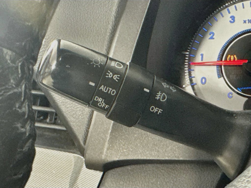 Used 2016 Toyota Sienna SE FWD image 13