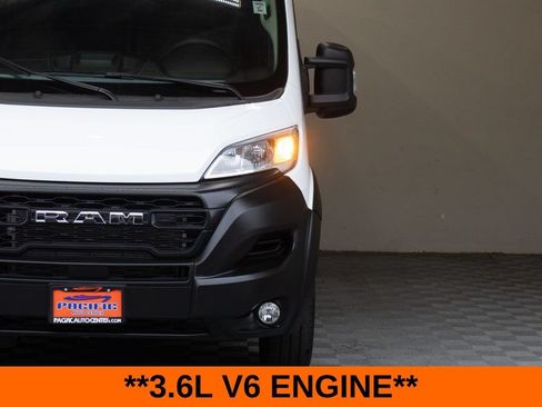Used 2025 RAM ProMaster 2500 w/ Convenience Group FWD image 5