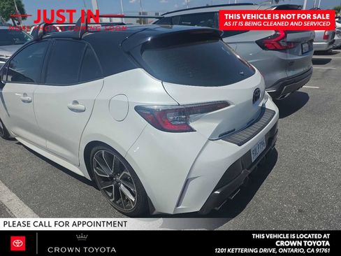 Used 2022 Toyota Corolla XSE FWD image 6