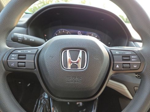 Certified 2025 Honda Accord SE image 29