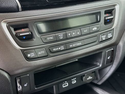 Used 2025 Honda Ridgeline RTL image 16