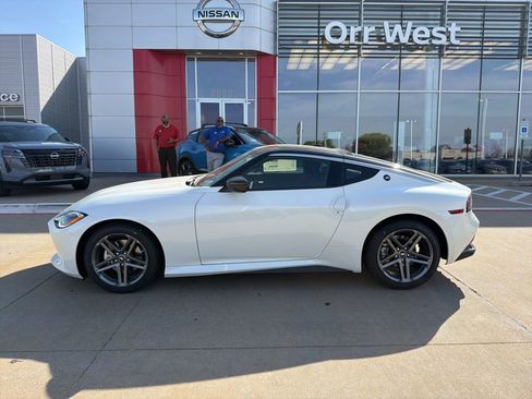New 2026 Nissan Z Sport w/ Floor Mat Package RWD image 2