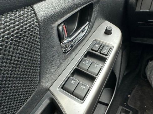 Used 2016 Subaru Crosstrek 2.0i Premium image 35