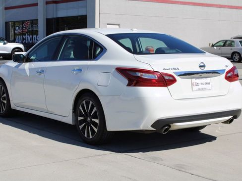 Used 2018 Nissan Altima 2.5 SV image 5