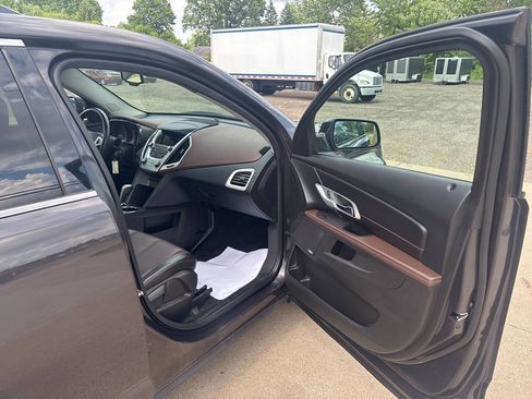 Used 2015 GMC Terrain SLT w/ Open Road Package AWD/4WD image 18