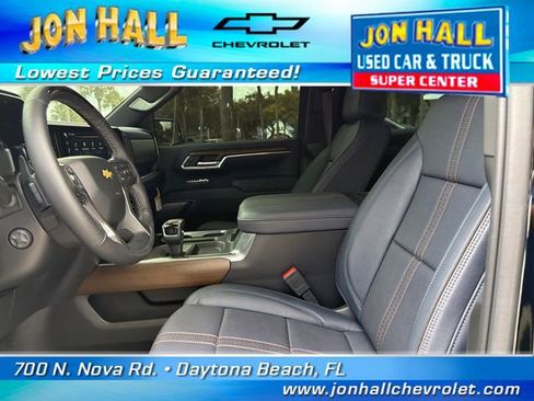Used 2025 Chevrolet Silverado 1500 High Country w/ High Country Premium Package AWD/4WD image 18