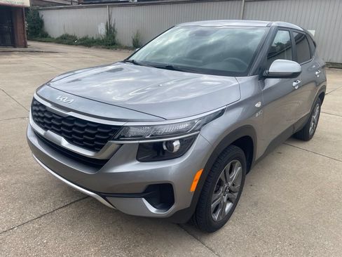 Used 2022 Kia Seltos LX AWD/4WD image 9