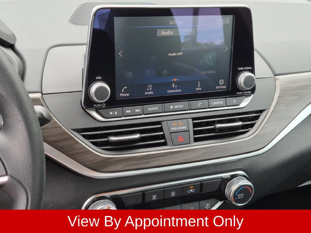 Used 2025 Nissan Altima 2.5 SV FWD image 21