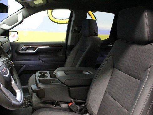 New 2026 GMC Sierra 1500 Elevation image 18
