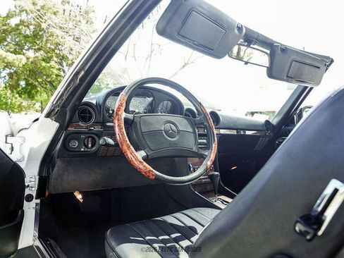 Used 1987 Mercedes-Benz 560 SL image 29