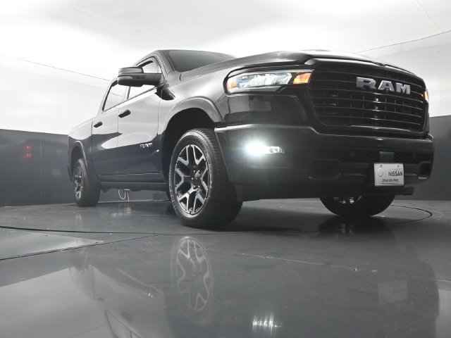 Used 2025 RAM 1500 Laramie w/ Sport Appearance Package AWD/4WD image 38