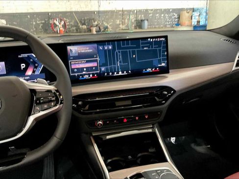 Used 2025 BMW 330i Sedan w/ Premium Package image 9