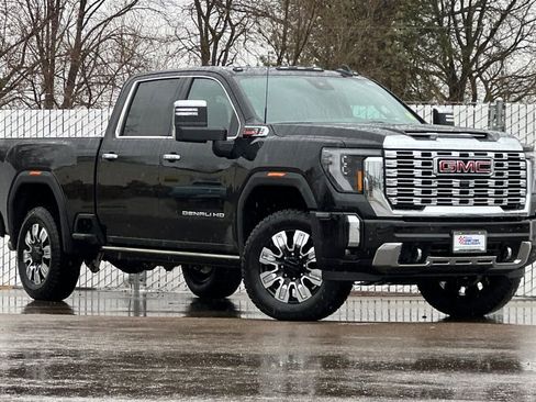 New 2026 GMC Sierra 2500 Denali w/ Technology Package AWD/4WD image 2