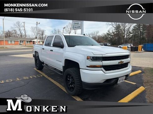 Used 2018 Chevrolet Silverado 1500 Custom w/ Custom Value Package image 1
